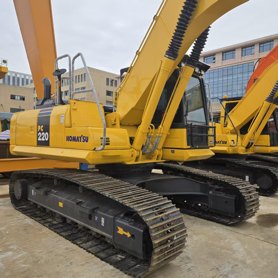 Komatsu PC220-8 - حفار زحاف: صورة 5 Komatsu PC220-8 - حفار زحاف: صورة 5