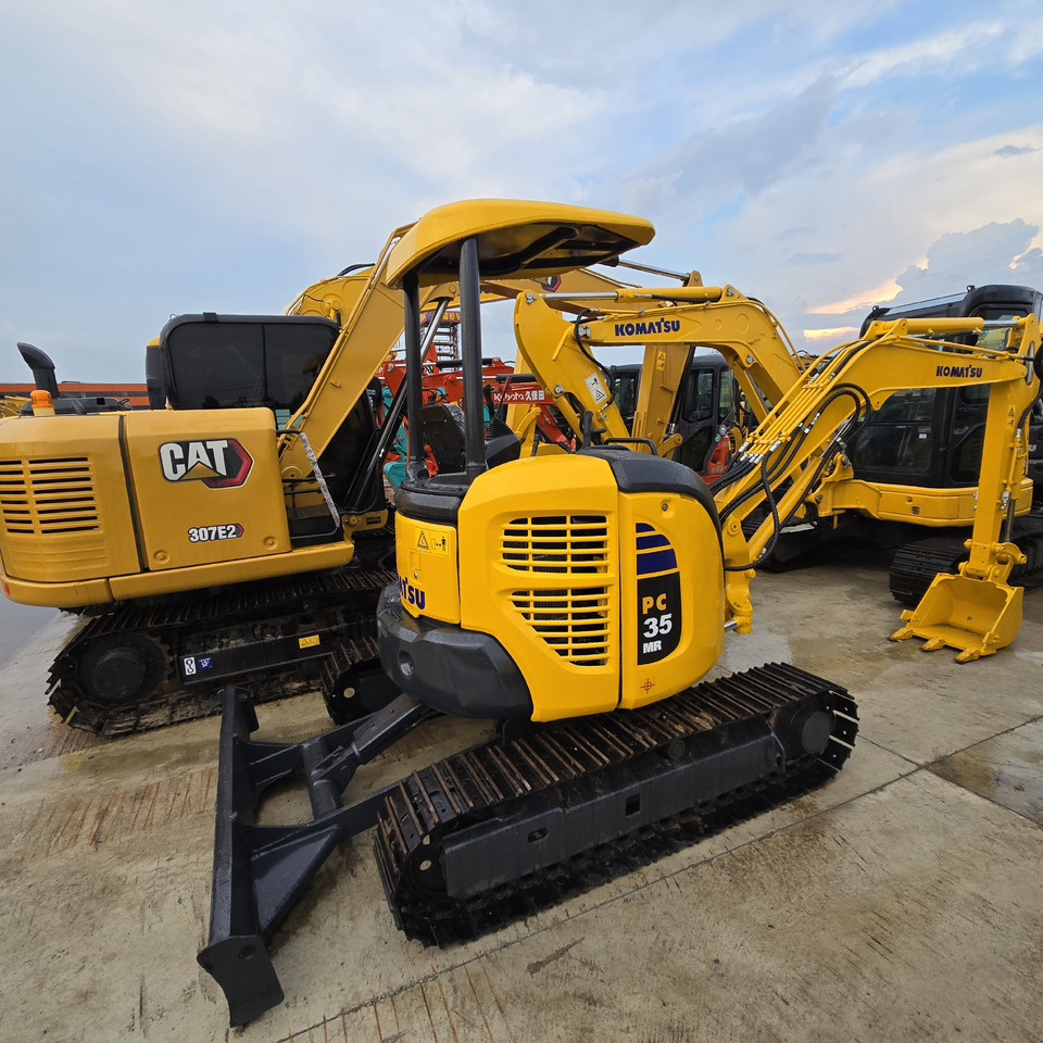 Komatsu PC35MR - حفارة مُصَّغرة: صورة 5 Komatsu PC35MR - حفارة مُصَّغرة: صورة 5