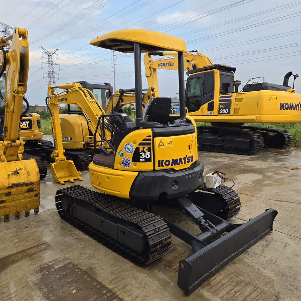 Komatsu PC35MR - حفارة مُصَّغرة: صورة 1 Komatsu PC35MR - حفارة مُصَّغرة: صورة 1