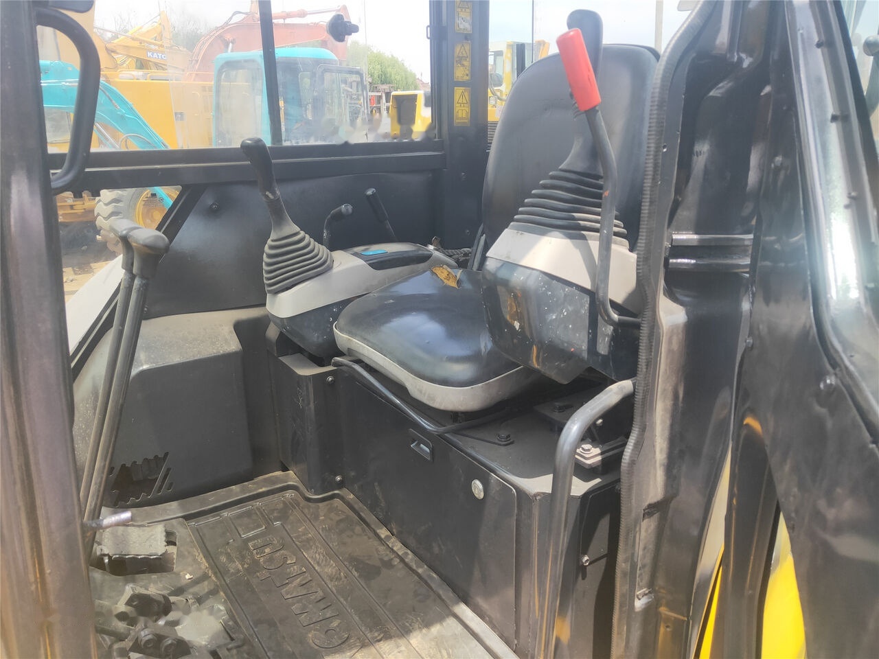 Komatsu PC50MR - حفارة مُصَّغرة: صورة 2 Komatsu PC50MR - حفارة مُصَّغرة: صورة 2