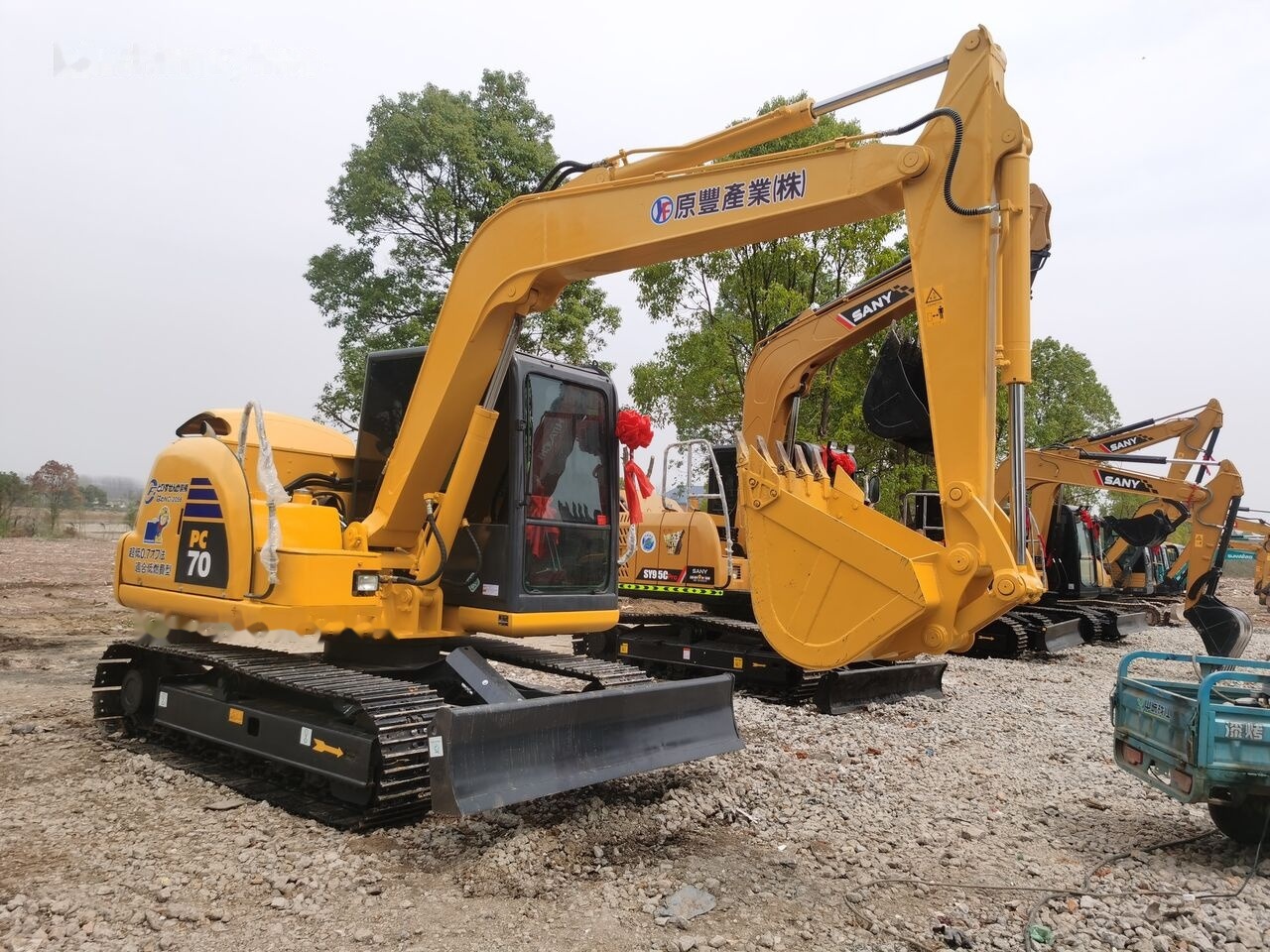 Komatsu PC70-8 - حفار زحاف: صورة 5 Komatsu PC70-8 - حفار زحاف: صورة 5