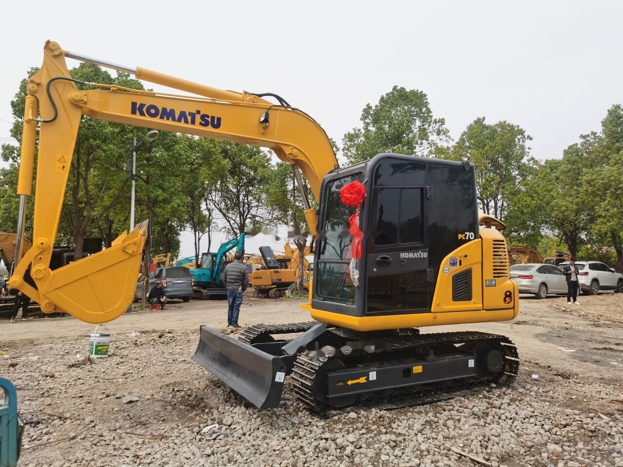 Komatsu PC70-8 - حفار زحاف: صورة 3 Komatsu PC70-8 - حفار زحاف: صورة 3