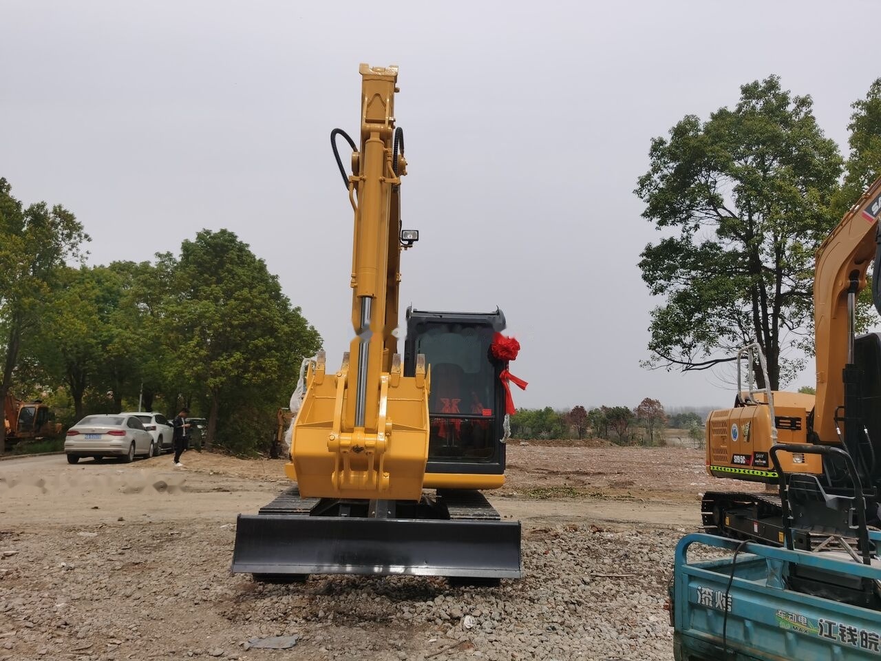 Komatsu PC70-8 - حفار زحاف: صورة 2 Komatsu PC70-8 - حفار زحاف: صورة 2