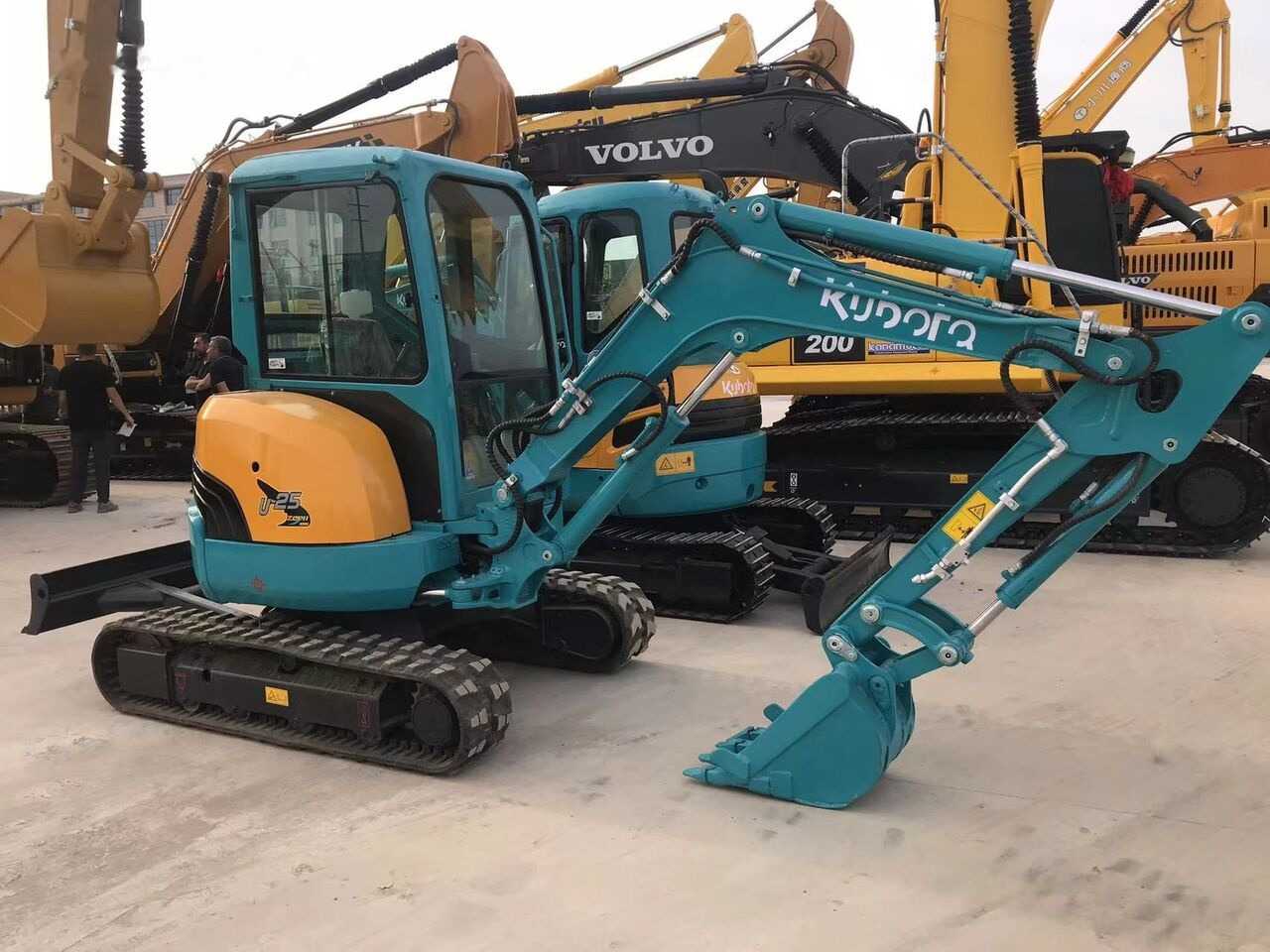 Kubota U25 - حفارة مُصَّغرة: صورة 2 Kubota U25 - حفارة مُصَّغرة: صورة 2