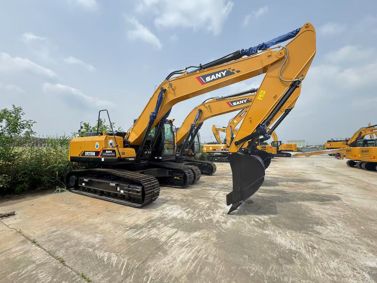 SANY SY215H - حفار زحاف: صورة 2 SANY SY215H - حفار زحاف: صورة 2