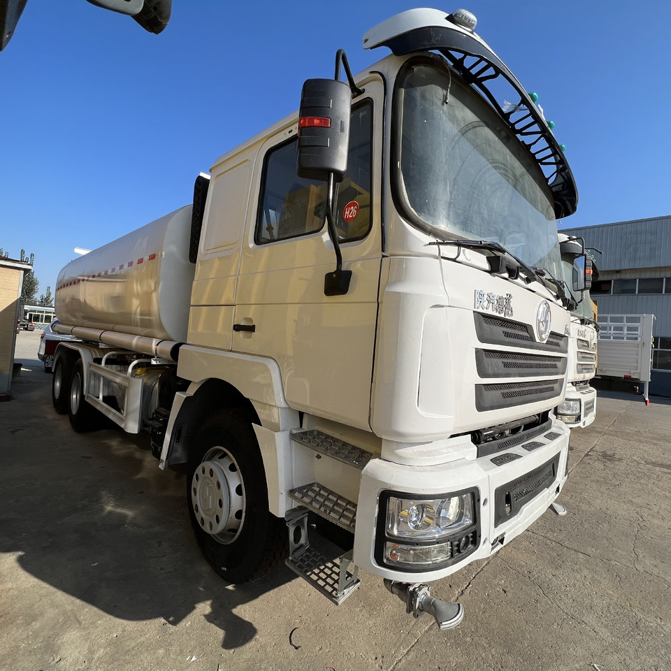 SHACMAN F3000 Water Truck - شاحنة: صورة 3 SHACMAN F3000 Water Truck - شاحنة: صورة 3