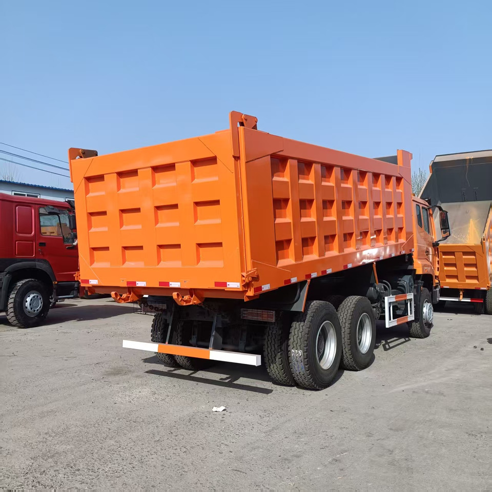 SINOTRUK HOHAN 6x4 - شاحنة قلاب: صورة 4 SINOTRUK HOHAN 6x4 - شاحنة قلاب: صورة 4