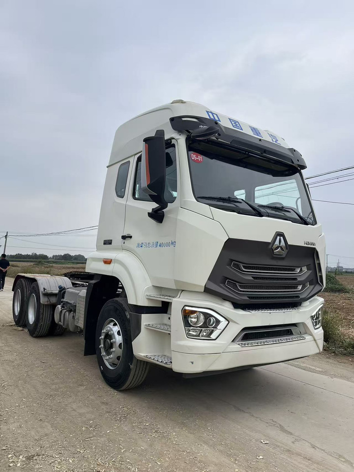 SINOTRUK HOHAN tractor - وحدة جر: صورة 2 SINOTRUK HOHAN tractor - وحدة جر: صورة 2