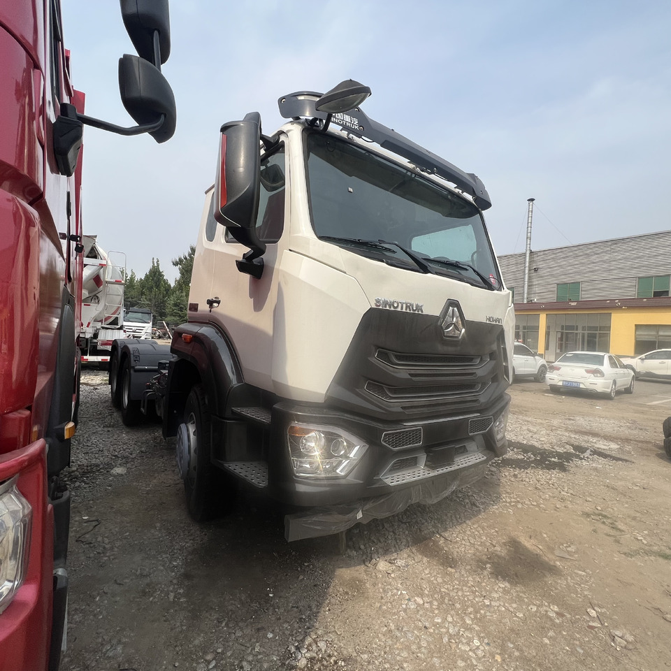 SINOTRUK HOHAN - وحدة جر: صورة 2 SINOTRUK HOHAN - وحدة جر: صورة 2