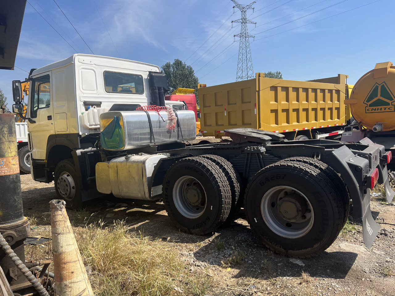 وحدة جر SINOTRUK HOWO trailer head: صورة 8
