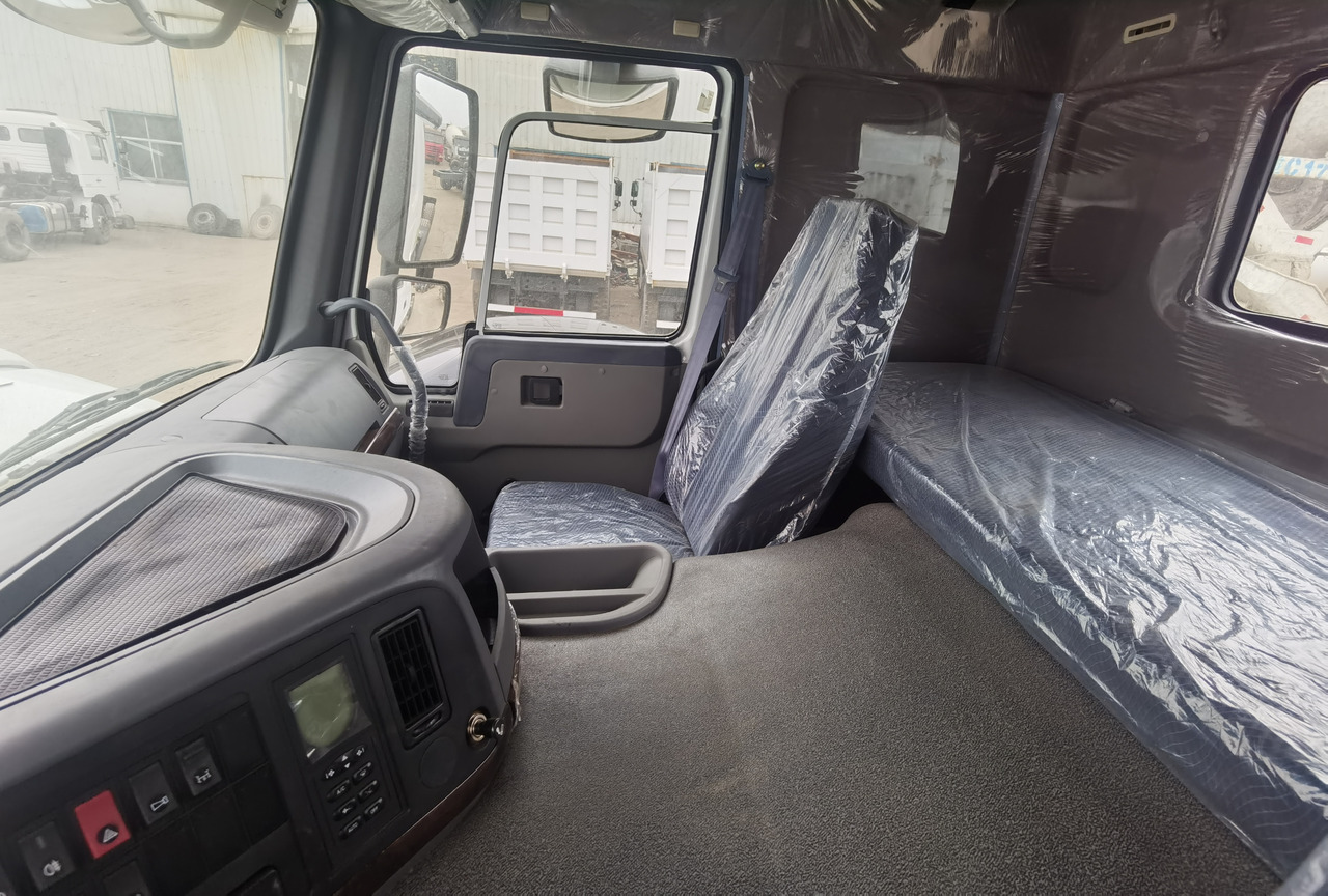 وحدة جر SINOTRUK HOWO trailer head: صورة 8