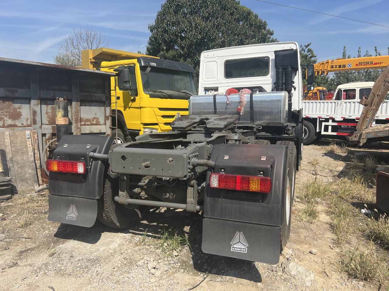 وحدة جر SINOTRUK HOWO trailer head: صورة 7