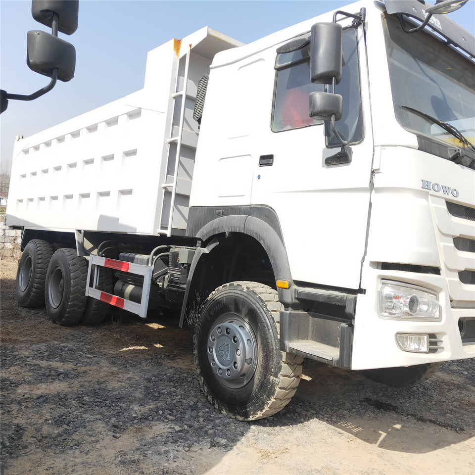 شاحنة قلاب SINOTRUK HOWO: صورة 6