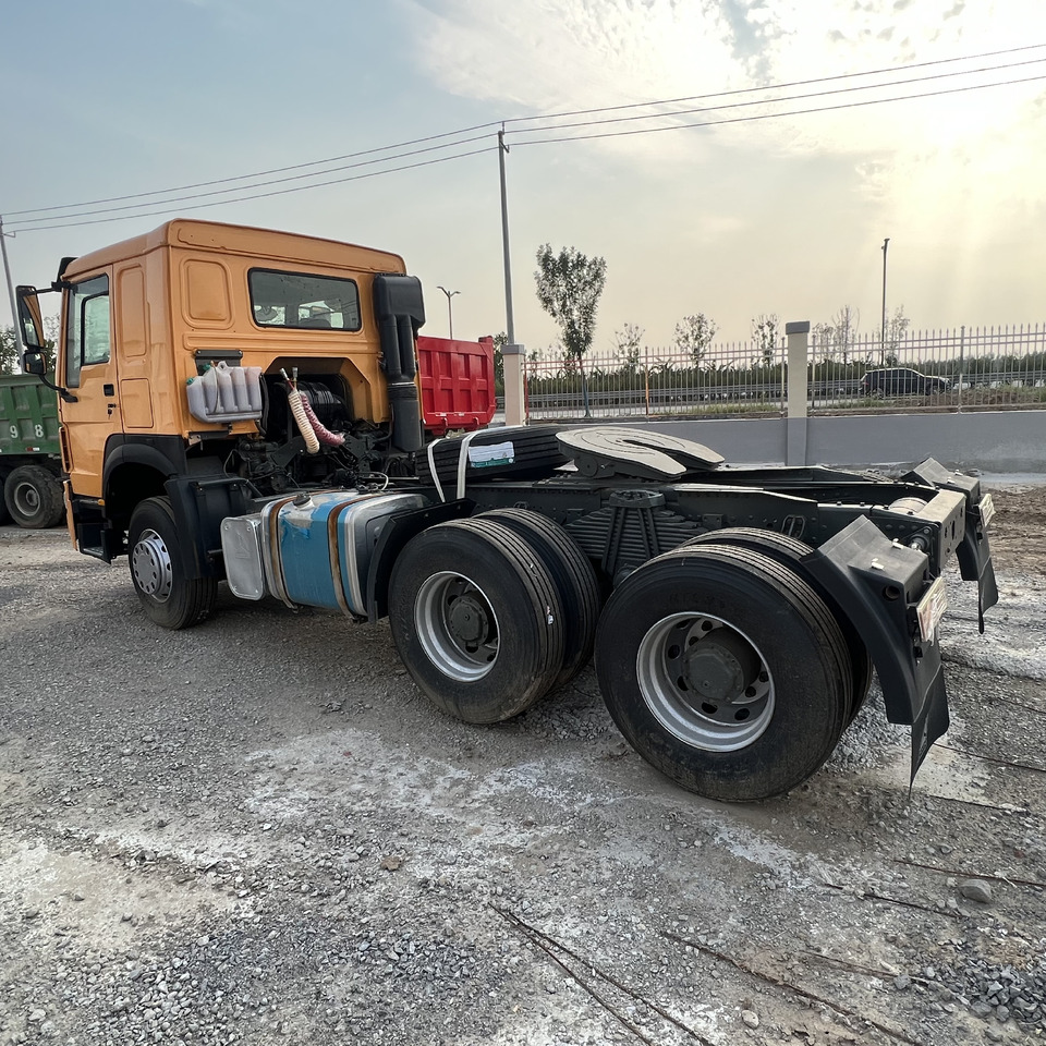 SINOTRUK HOWO - وحدة جر: صورة 1 SINOTRUK HOWO - وحدة جر: صورة 1