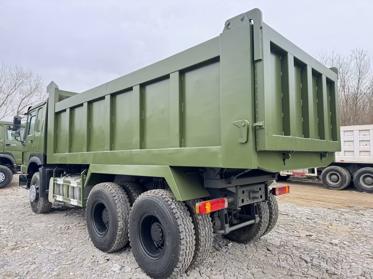 SINOTRUK HOWO - شاحنة قلاب: صورة 4 SINOTRUK HOWO - شاحنة قلاب: صورة 4