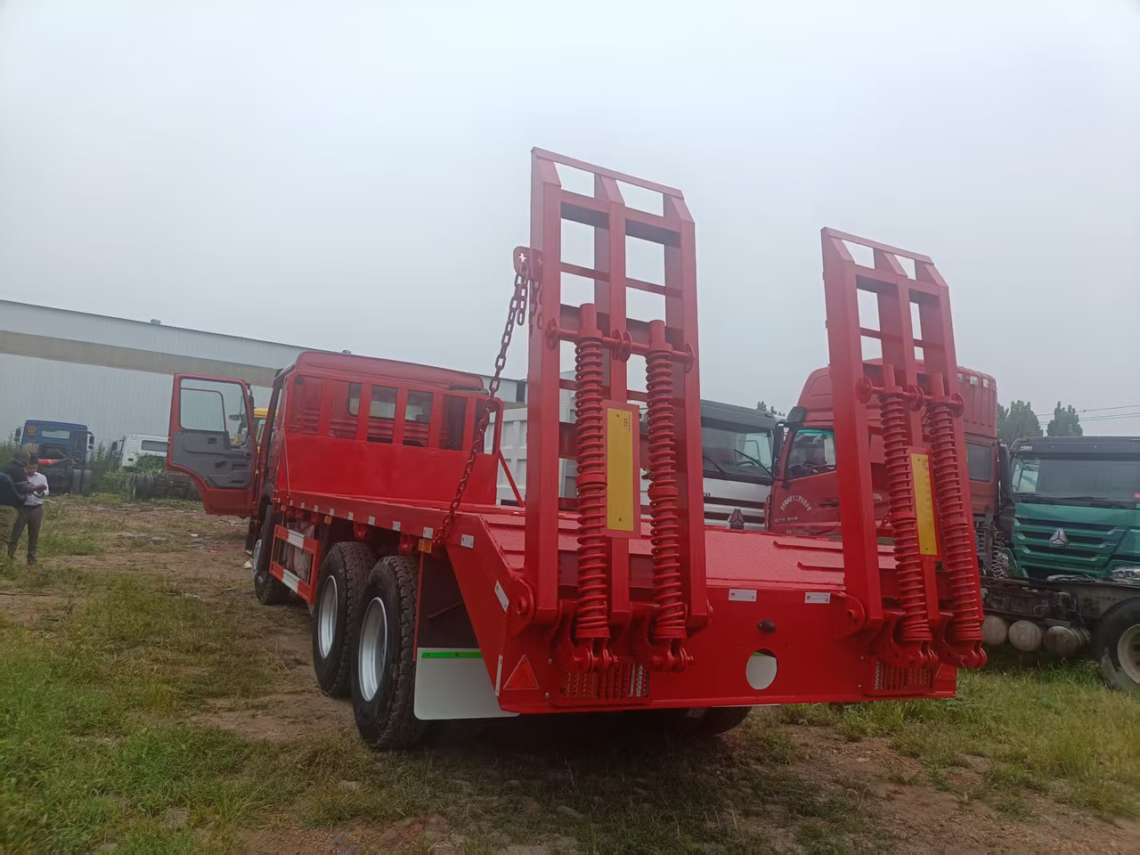 SINOTRUK HOWO - وحدة جر: صورة 5 SINOTRUK HOWO - وحدة جر: صورة 5