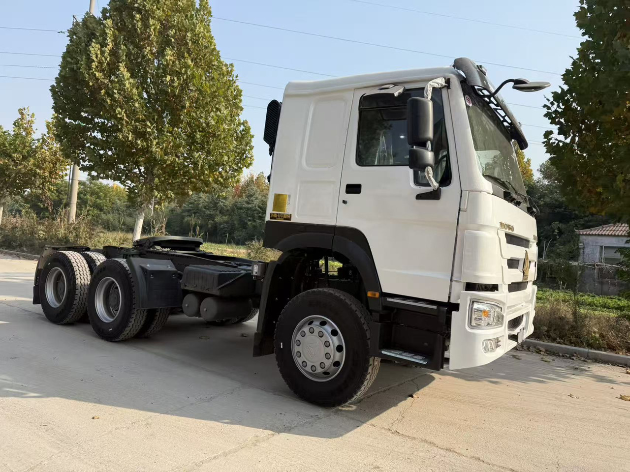 SINOTRUK Howo tractor head - وحدة جر: صورة 5 SINOTRUK Howo tractor head - وحدة جر: صورة 5