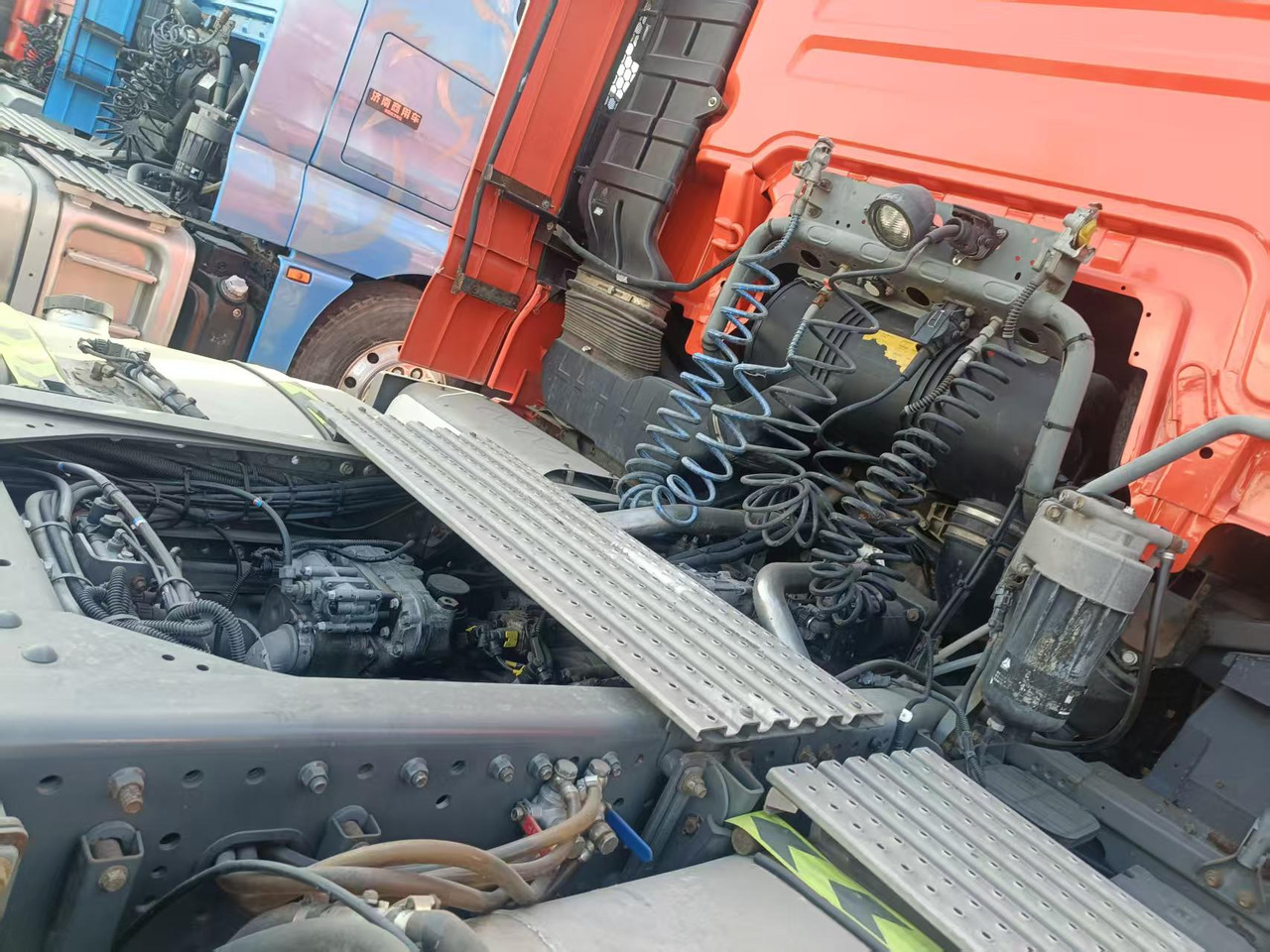 SITRAK Tractor unit - وحدة جر: صورة 3 SITRAK Tractor unit - وحدة جر: صورة 3