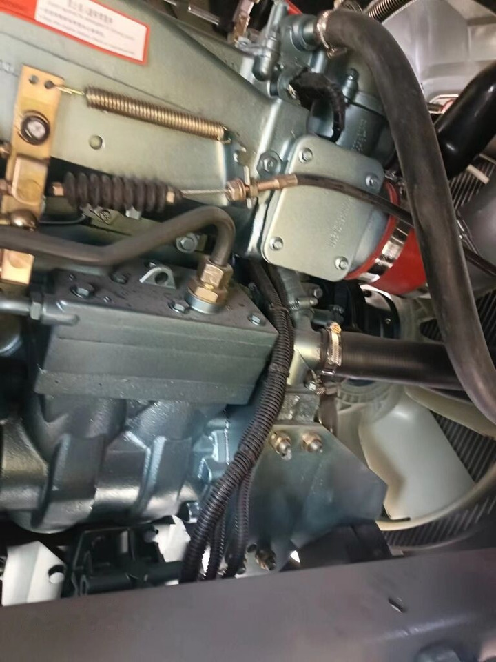 Sinotruk Howo  - شاحنة قلاب: صورة 3 Sinotruk Howo  - شاحنة قلاب: صورة 3