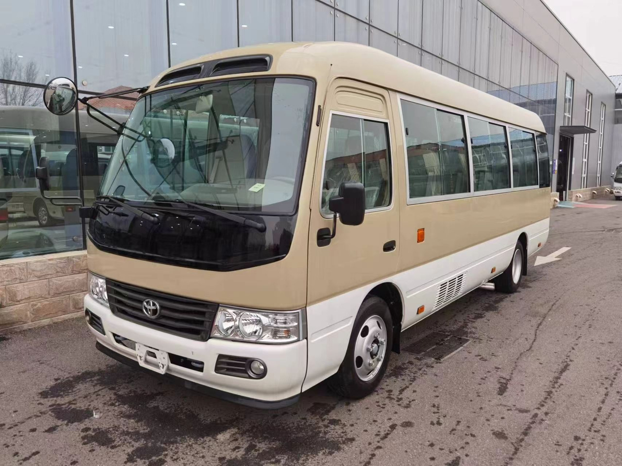 TOYOTA COASTER - حافلة: صورة 5 TOYOTA COASTER - حافلة: صورة 5