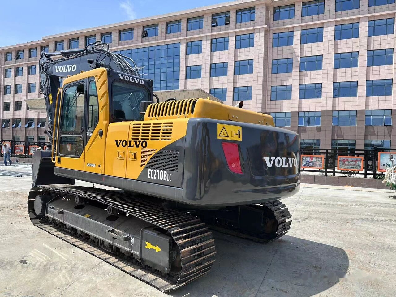 حفار زحاف Volvo EC210BLC: صورة 7
