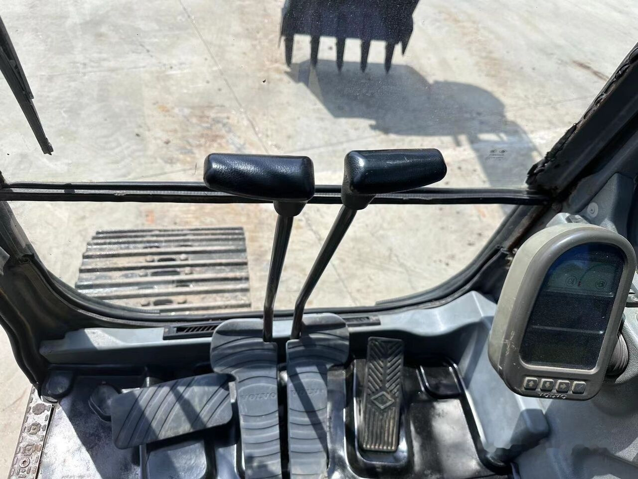 Volvo EC210BLC - حفار زحاف: صورة 4 Volvo EC210BLC - حفار زحاف: صورة 4