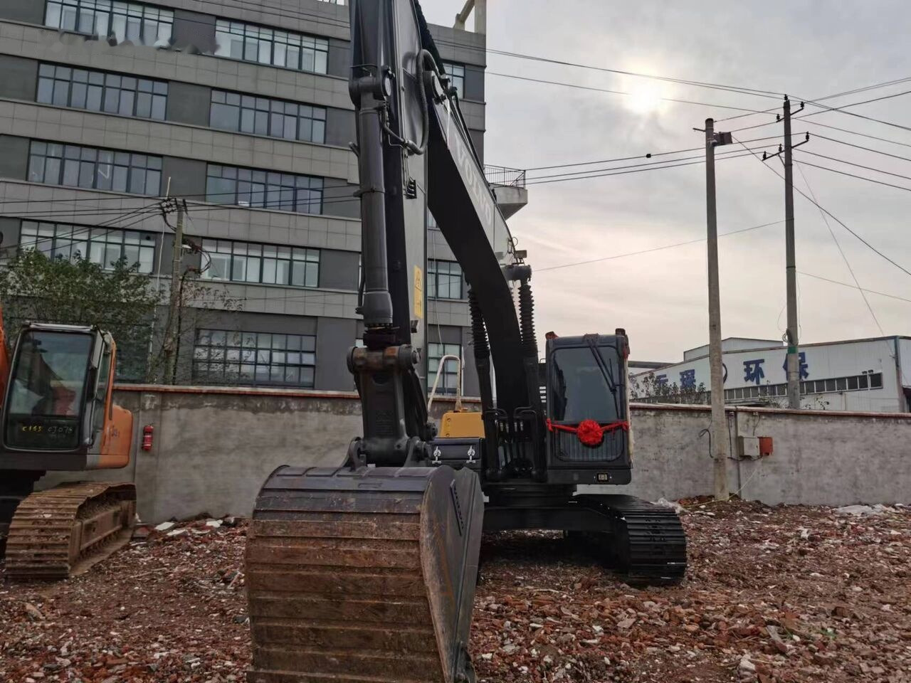 Volvo EC210 - حفار زحاف: صورة 5 Volvo EC210 - حفار زحاف: صورة 5
