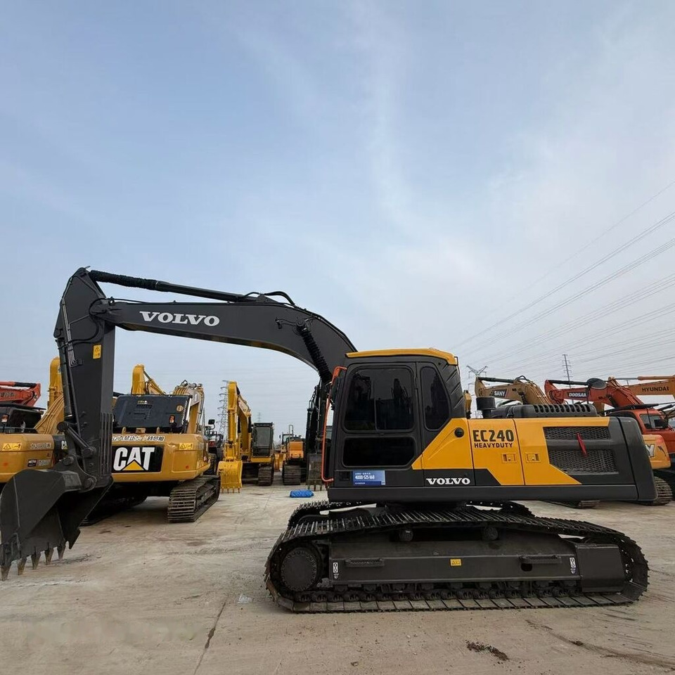 Volvo EC240 - حفار زحاف: صورة 3 Volvo EC240 - حفار زحاف: صورة 3