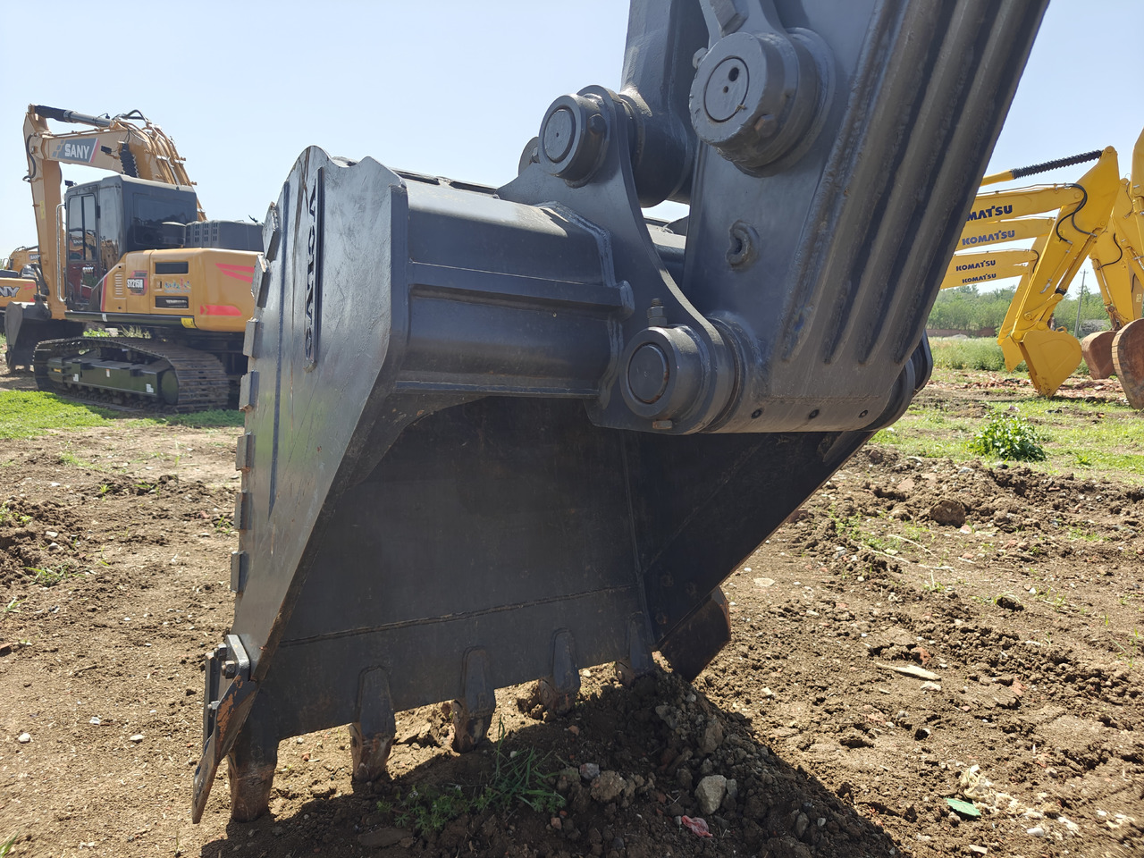 Volvo EC250D - حفار زحاف: صورة 4 Volvo EC250D - حفار زحاف: صورة 4