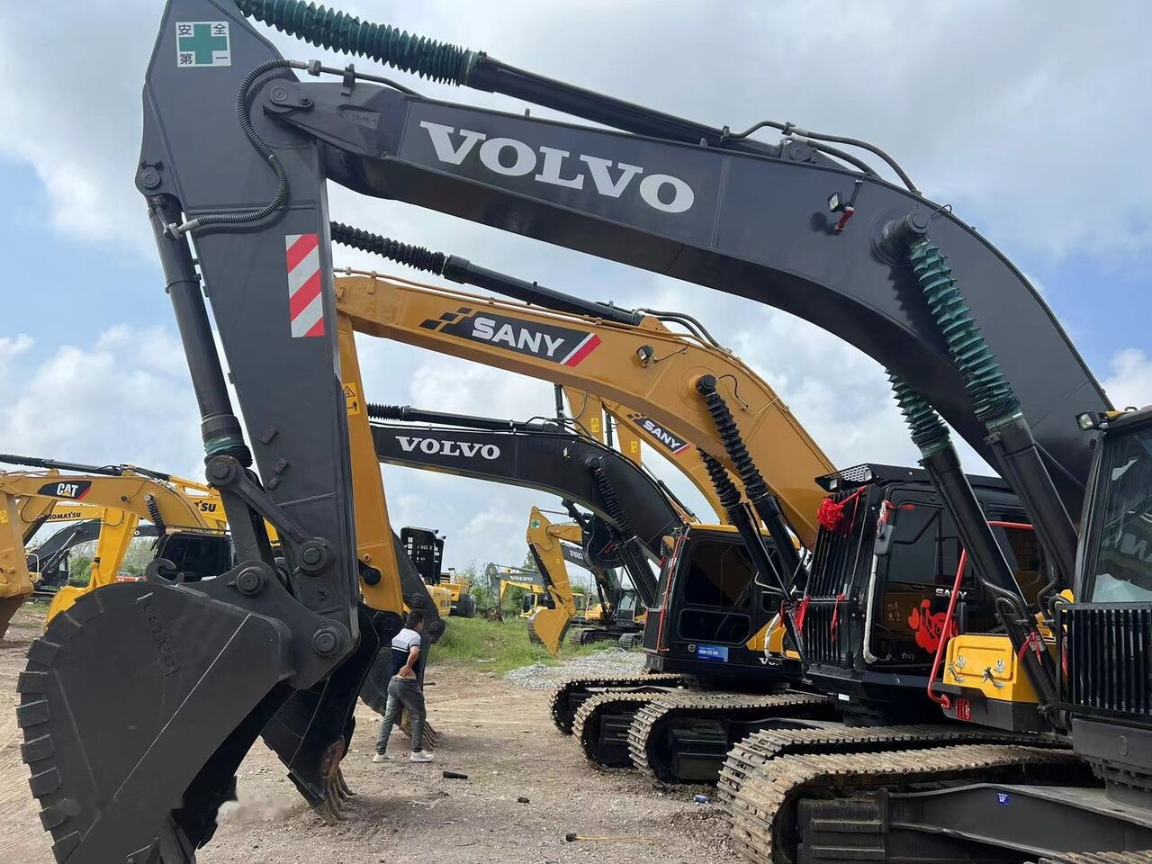 حفار زحاف Volvo EC300D: صورة 8 حفار زحاف Volvo EC300D: صورة 8