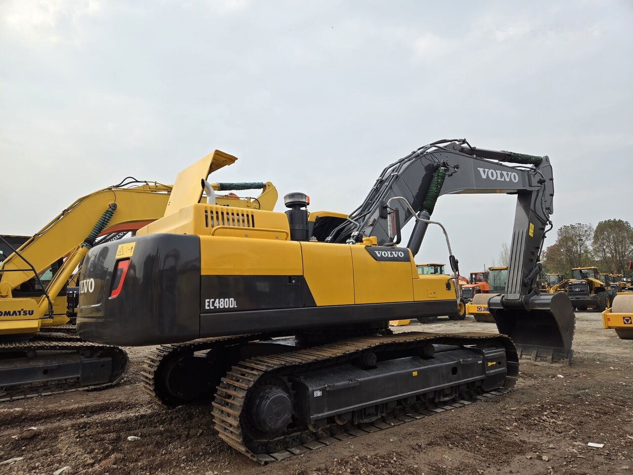 Volvo EC480D - حفار زحاف: صورة 4 Volvo EC480D - حفار زحاف: صورة 4