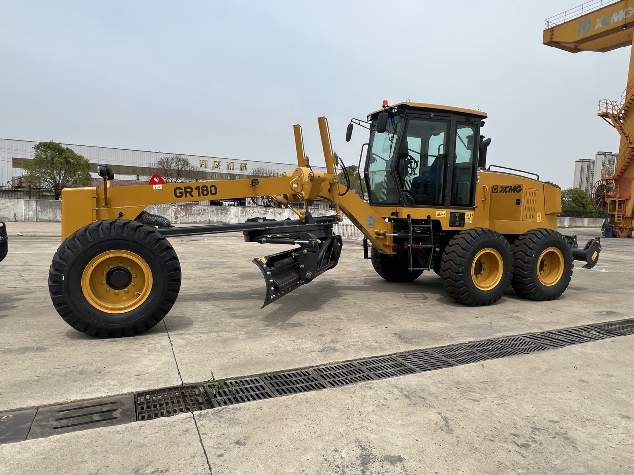 XCMG GR180 - ممهدة: صورة 2 XCMG GR180 - ممهدة: صورة 2