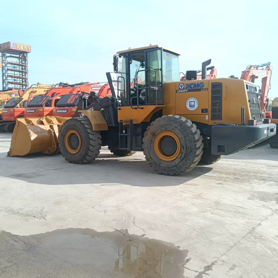 XCMG LW600FV - اللودر بعجل: صورة 1 XCMG LW600FV - اللودر بعجل: صورة 1