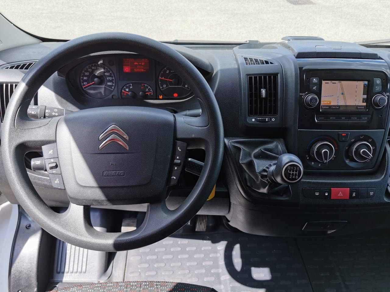 CITROEN Jumper 3.5t L2H2 2.2 HDi S&S - 140 III FOURGON TOLE Fourgon Tolé 35 L2H2 PHASE 3 - فان: صورة 4 CITROEN Jumper 3.5t L2H2 2.2 HDi S&S - 140 III FOURGON TOLE Fourgon Tolé 35 L2H2 PHASE 3 - فان: صورة 4