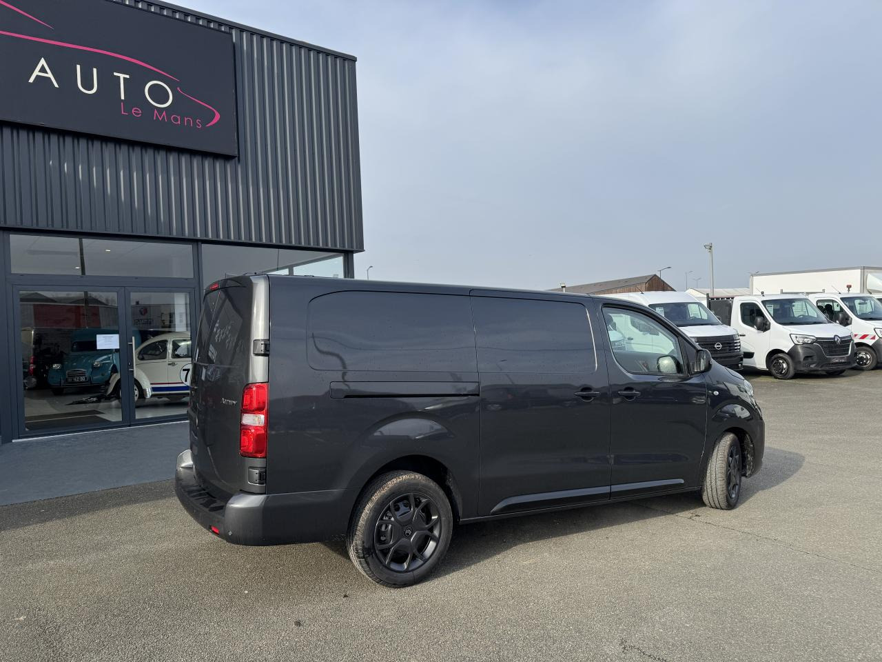 CITROEN jumpy 2 PLACES XL 2.0 BLUEHDI 180CH S&S PACK PREMIUM CONNECT EAT8 - فان: صورة 5 CITROEN jumpy 2 PLACES XL 2.0 BLUEHDI 180CH S&S PACK PREMIUM CONNECT EAT8 - فان: صورة 5