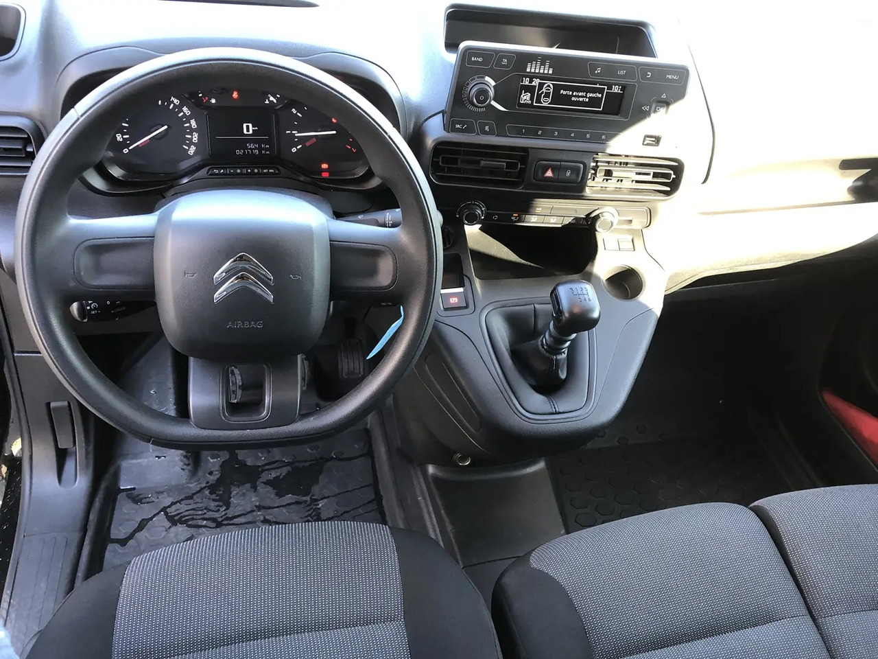 Citroen Berlingo M 1000KG BLUEHDI 100CH S&S - فان المدمجة: صورة 3 Citroen Berlingo M 1000KG BLUEHDI 100CH S&S - فان المدمجة: صورة 3