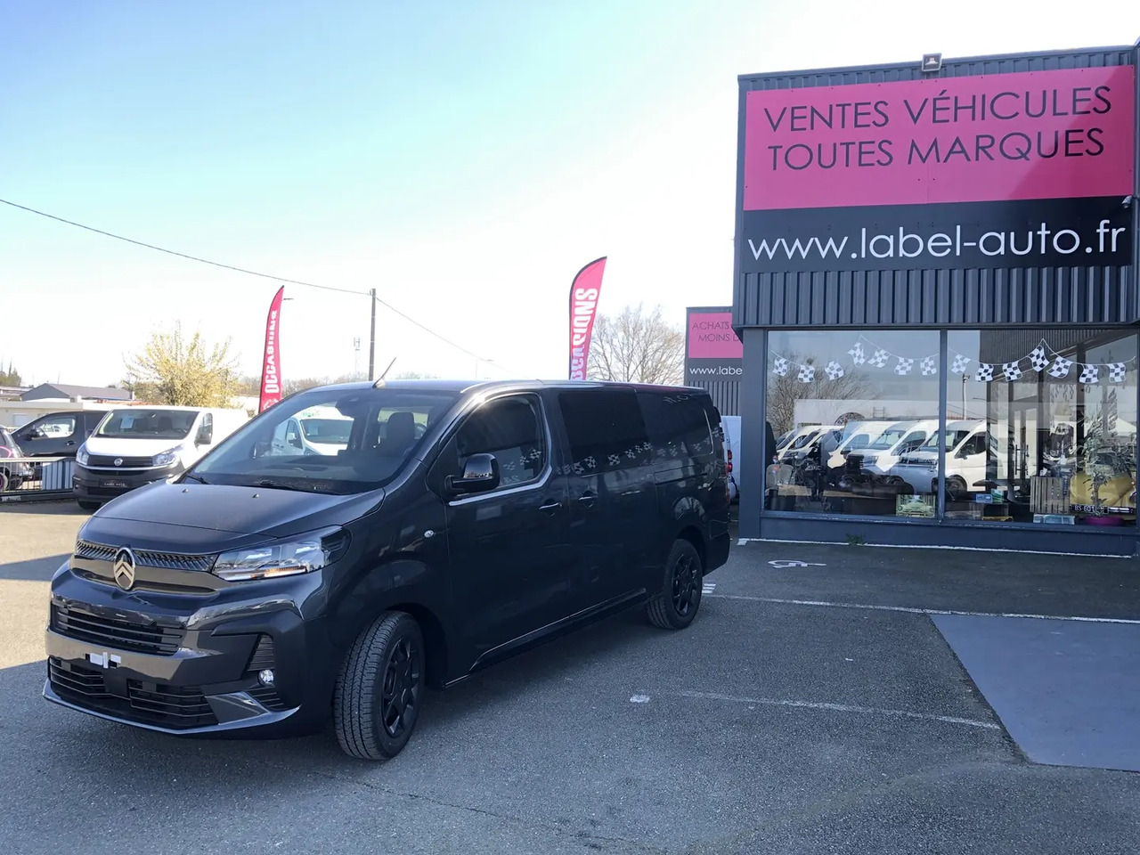 Citroen Jumpy XL 2.0 BLUEHDI 180CH S&S CABINE APPROFONDIE FIXE EAT8 - الشاحنات الصغيرة كابينة مزدوجة: صورة 5 Citroen Jumpy XL 2.0 BLUEHDI 180CH S&S CABINE APPROFONDIE FIXE EAT8 - الشاحنات الصغيرة كابينة مزدوجة: صورة 5