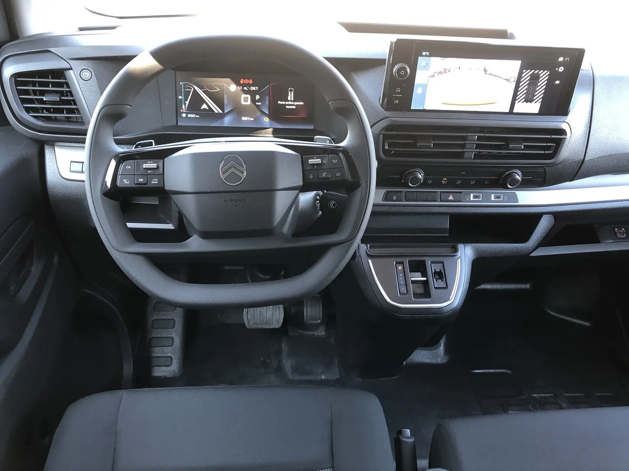 Citroen Jumpy XL 2.0 BLUEHDI 180CH S&S CABINE APPROFONDIE FIXE EAT8 - الشاحنات الصغيرة كابينة مزدوجة: صورة 4 Citroen Jumpy XL 2.0 BLUEHDI 180CH S&S CABINE APPROFONDIE FIXE EAT8 - الشاحنات الصغيرة كابينة مزدوجة: صورة 4