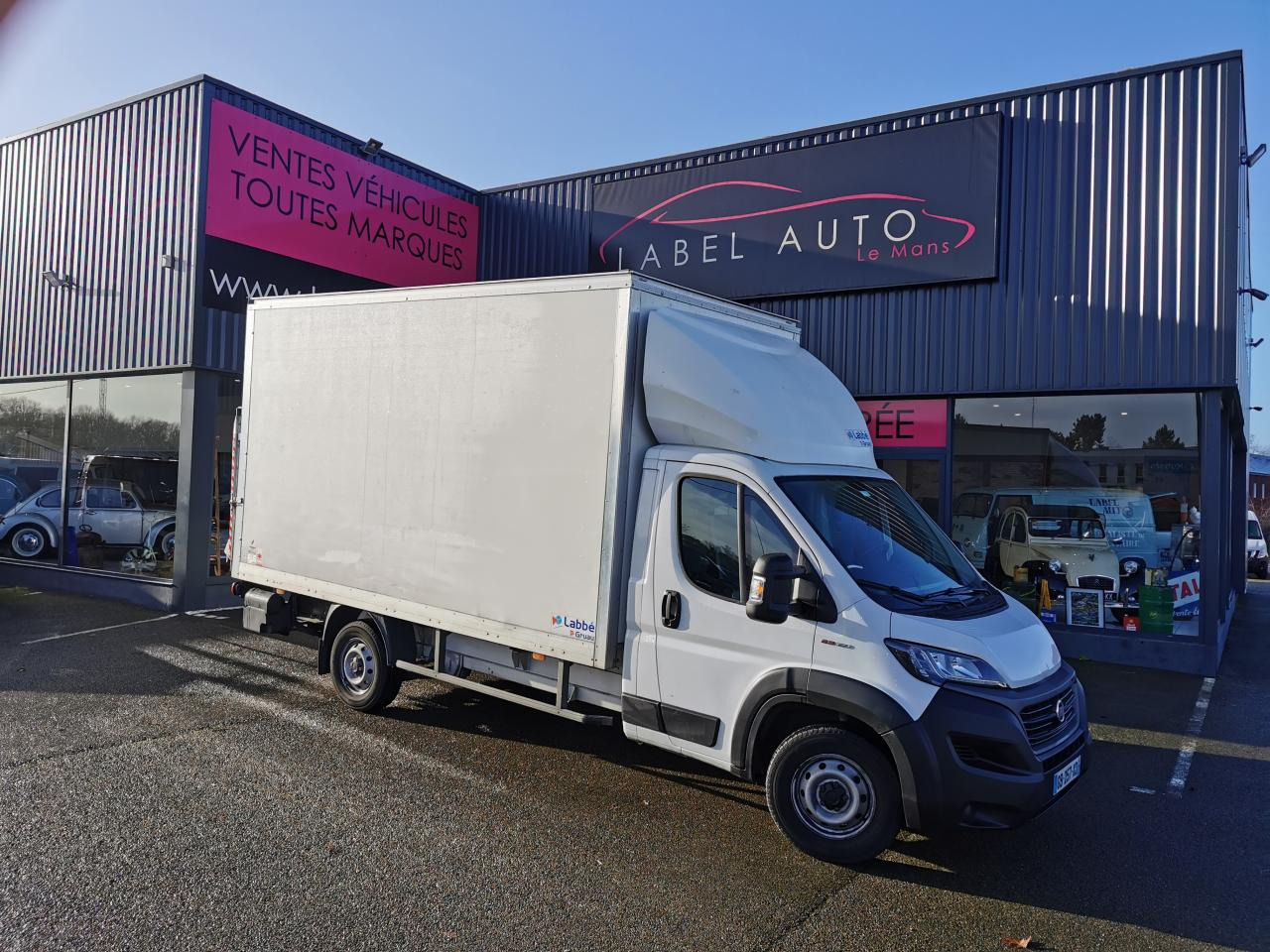 FIAT DUCATO 3T5 CAISSE + HAYON 2.3 MJT 140CH PRO LOUNGE - شاحنة مغلقة الصندوق: صورة 1 FIAT DUCATO 3T5 CAISSE + HAYON 2.3 MJT 140CH PRO LOUNGE - شاحنة مغلقة الصندوق: صورة 1