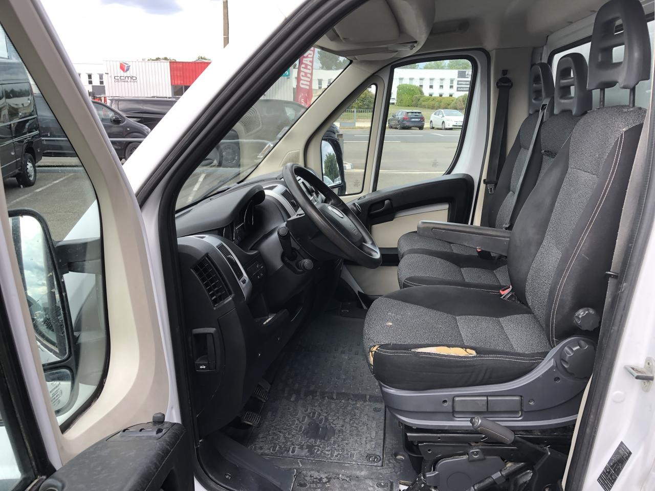 FIAT DUCATO 3T5 MAXI BENNE + COFFRE 2.3 JTD 130 CH PACK PRO NAV - قلاب صغير: صورة 5 FIAT DUCATO 3T5 MAXI BENNE + COFFRE 2.3 JTD 130 CH PACK PRO NAV - قلاب صغير: صورة 5