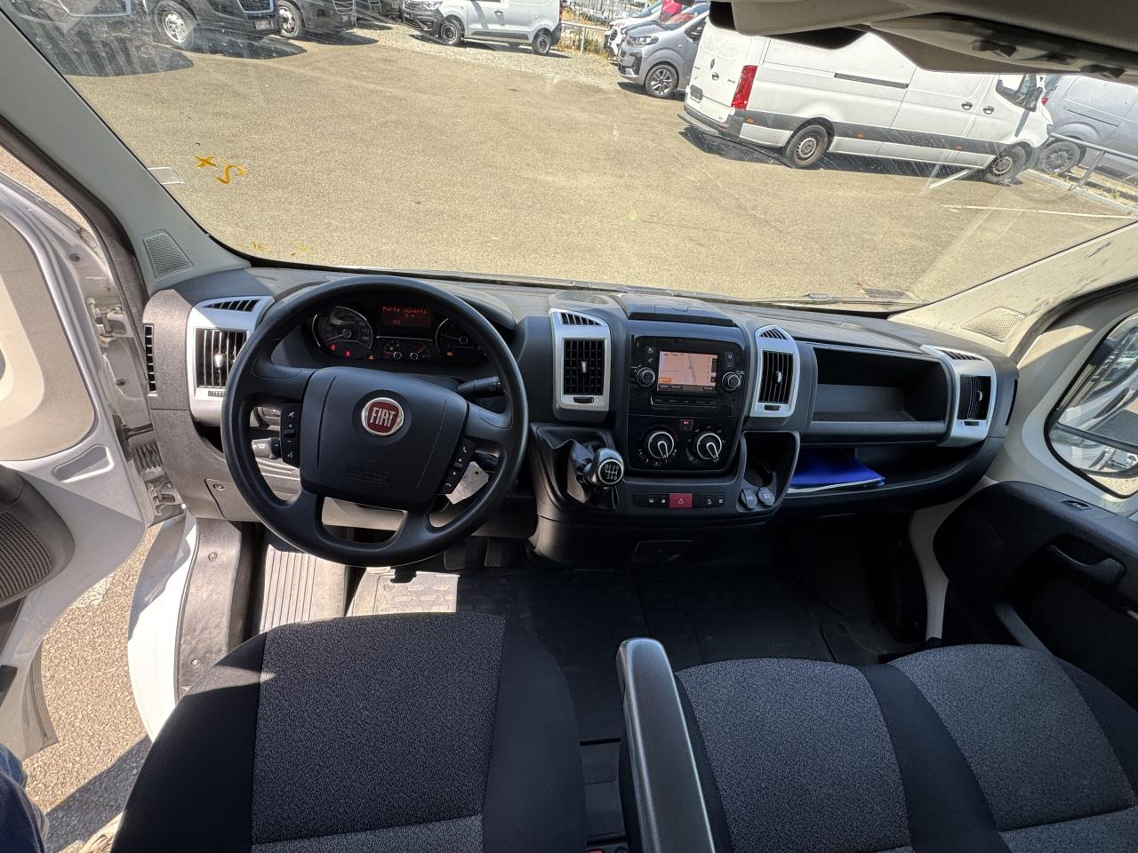 FIAT DUCATO 3T5 MAXI BENNE + COFFRE 2.3 JTD 160CH PACK PRO NAV - قلاب صغير: صورة 3 FIAT DUCATO 3T5 MAXI BENNE + COFFRE 2.3 JTD 160CH PACK PRO NAV - قلاب صغير: صورة 3