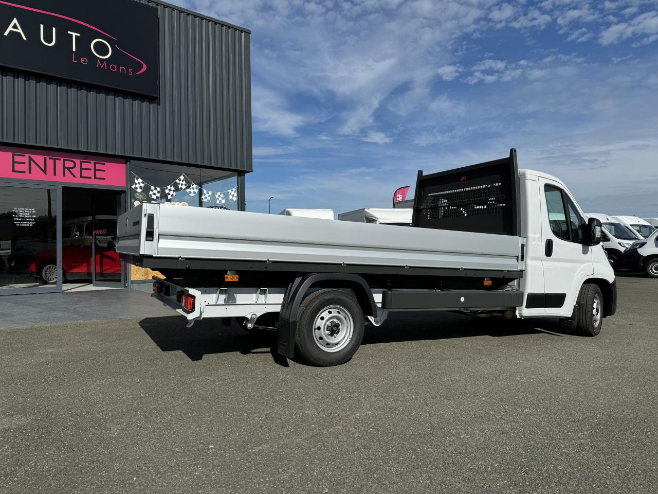 FIAT Ducato Maxi 3.5 XL 2.2 - 180 S&S III PLATEAU CABINE Plateau cabine Maxi 3.5 XL PHASE 4 - شاحنة مفتوحة: صورة 3 FIAT Ducato Maxi 3.5 XL 2.2 - 180 S&S III PLATEAU CABINE Plateau cabine Maxi 3.5 XL PHASE 4 - شاحنة مفتوحة: صورة 3