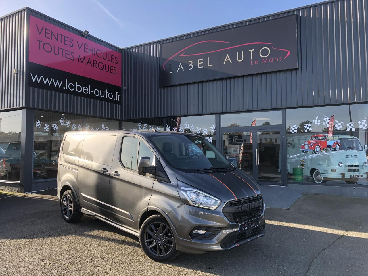 FORD Transit Custom 2.0 TDCi - 170 - BVA S&S TRANSIT CUSTOM FOURGON Fourgon 290 L1H1 Sport PHASE 2 - فان: صورة 1 FORD Transit Custom 2.0 TDCi - 170 - BVA S&S TRANSIT CUSTOM FOURGON Fourgon 290 L1H1 Sport PHASE 2 - فان: صورة 1