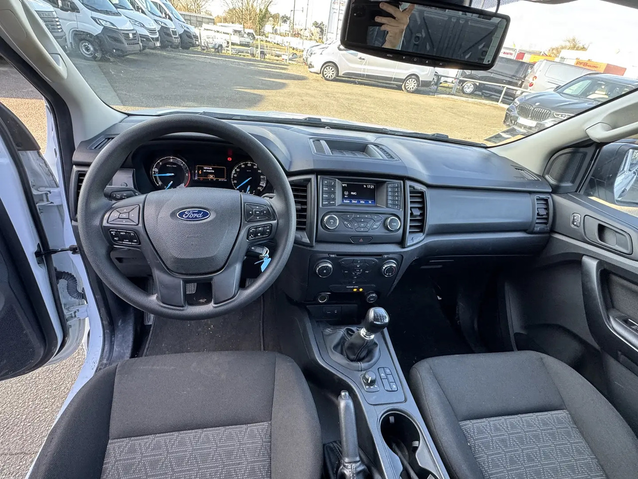 Ford Ranger 2.0 TDCI 170CH SIMPLE CABINE XL - شاحنة البيك أب: صورة 3 Ford Ranger 2.0 TDCI 170CH SIMPLE CABINE XL - شاحنة البيك أب: صورة 3