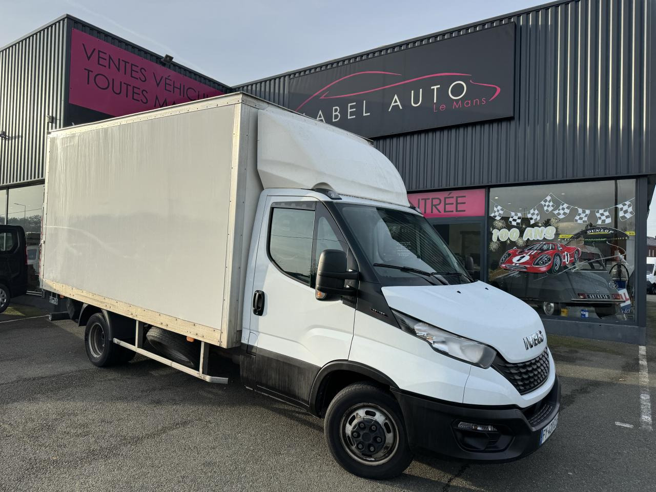 IVECO Daily 35C16 CAISSE HAYON 20M3 RJ 3.0L 160CH - شاحنة مغلقة الصندوق: صورة 1 IVECO Daily 35C16 CAISSE HAYON 20M3 RJ 3.0L 160CH - شاحنة مغلقة الصندوق: صورة 1