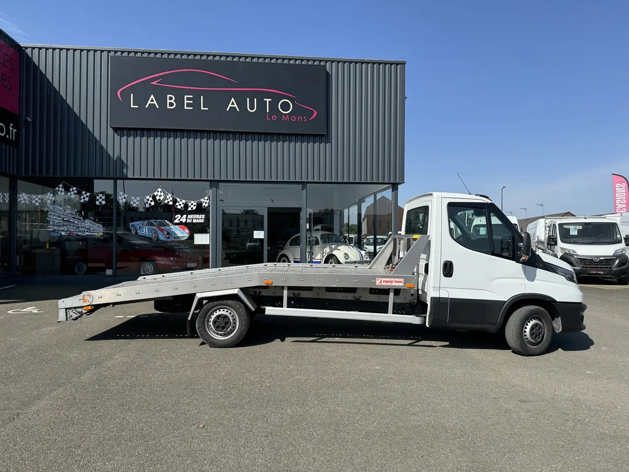 Iveco Daily 35S16H3.0 D EMPATTEMENT 4100 - شاحنة سحب: صورة 1 Iveco Daily 35S16H3.0 D EMPATTEMENT 4100 - شاحنة سحب: صورة 1