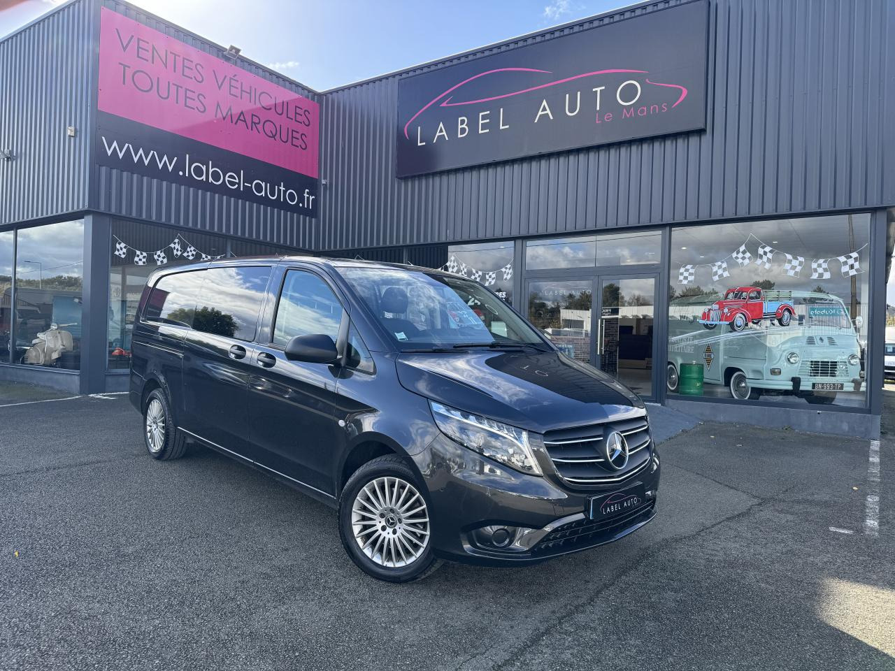 MERCEDES Vito TOURER Extra Long 3.05t 119 CDI BlueEfficiency - BVA 9G-Tronic Propulsion  MIXTO - BM 447 first - فان: صورة 2 MERCEDES Vito TOURER Extra Long 3.05t 119 CDI BlueEfficiency - BVA 9G-Tronic Propulsion  MIXTO - BM 447 first - فان: صورة 2