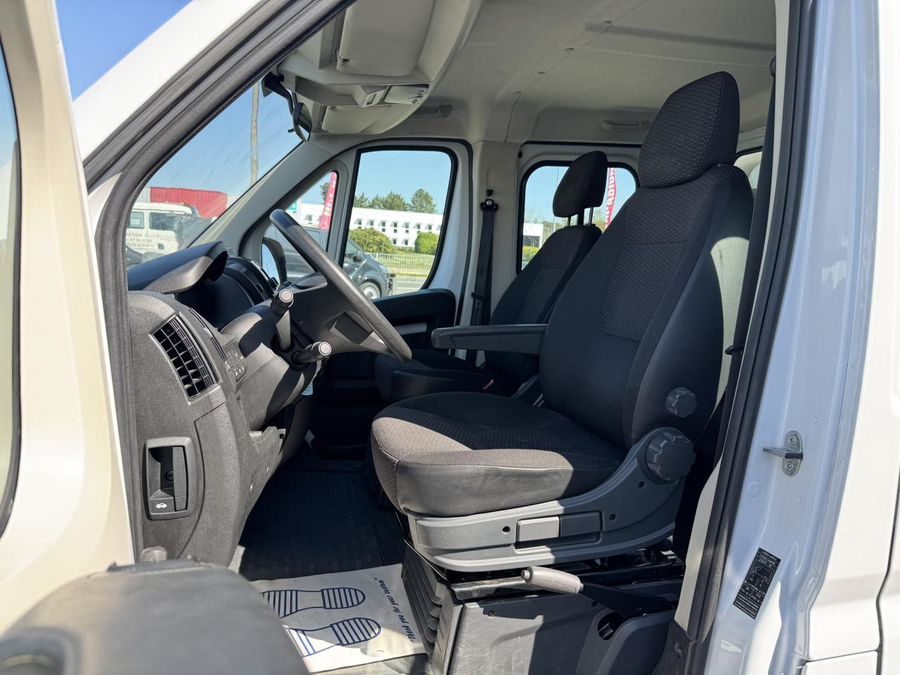 Opel Movano combi 3.5 MAXI 165CH BLUEHDI S&S BENNE COFFRE DOUBLE CABINE 6 PLACES - قلاب صغير: صورة 4 Opel Movano combi 3.5 MAXI 165CH BLUEHDI S&S BENNE COFFRE DOUBLE CABINE 6 PLACES - قلاب صغير: صورة 4