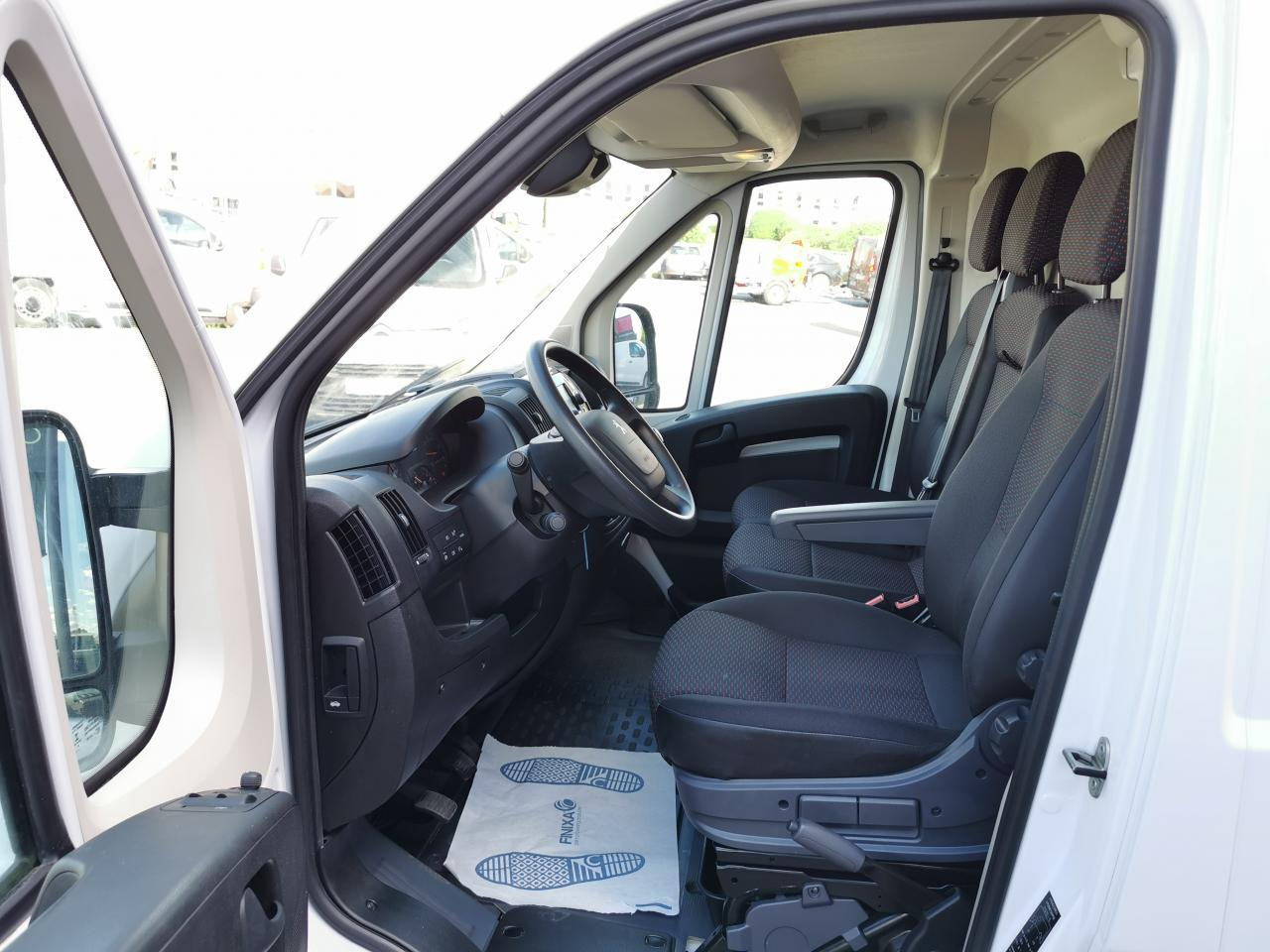 PEUGEOT BOXER 3T0 L2H2 2.2 HDI 140CH ASPHALT - فان: صورة 5 PEUGEOT BOXER 3T0 L2H2 2.2 HDI 140CH ASPHALT - فان: صورة 5