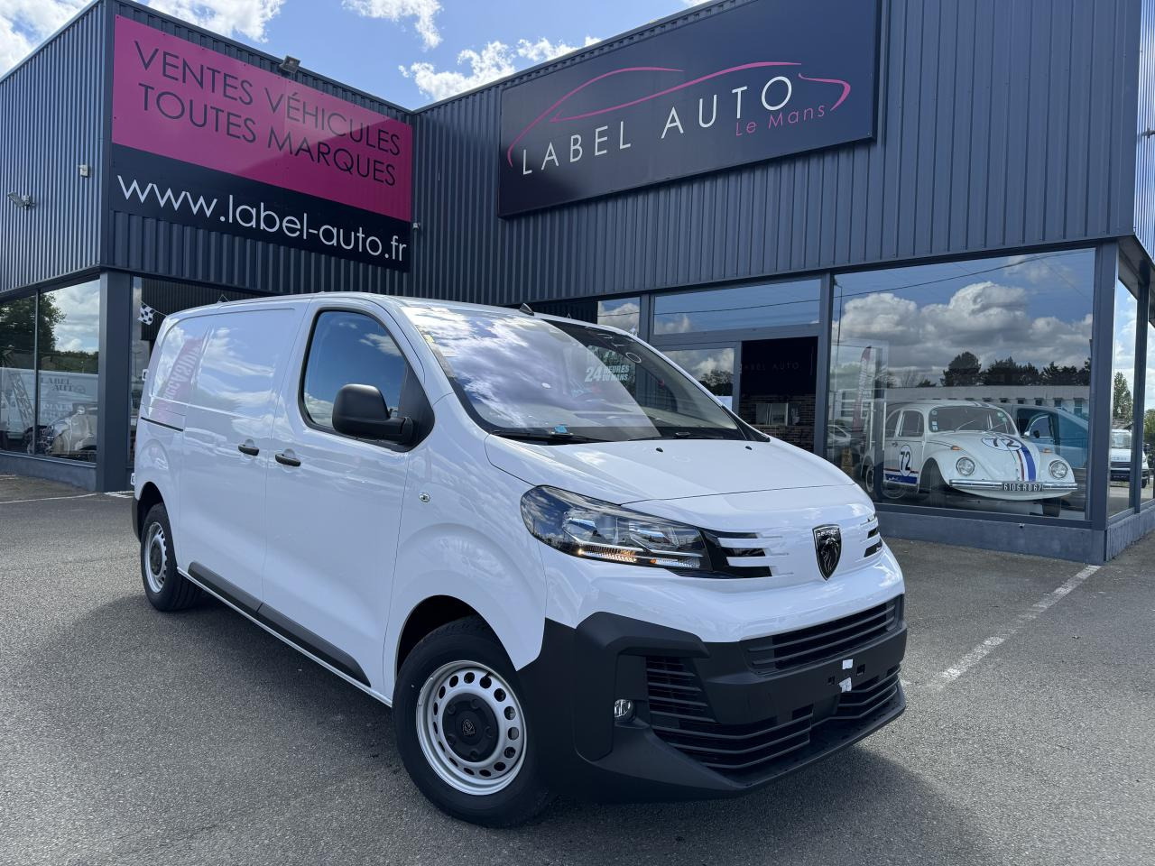 PEUGEOT Expert M 2.0 BlueHDi - 145 III FOURGON Fourgon PHASE 2 - فان: صورة 1 PEUGEOT Expert M 2.0 BlueHDi - 145 III FOURGON Fourgon PHASE 2 - فان: صورة 1